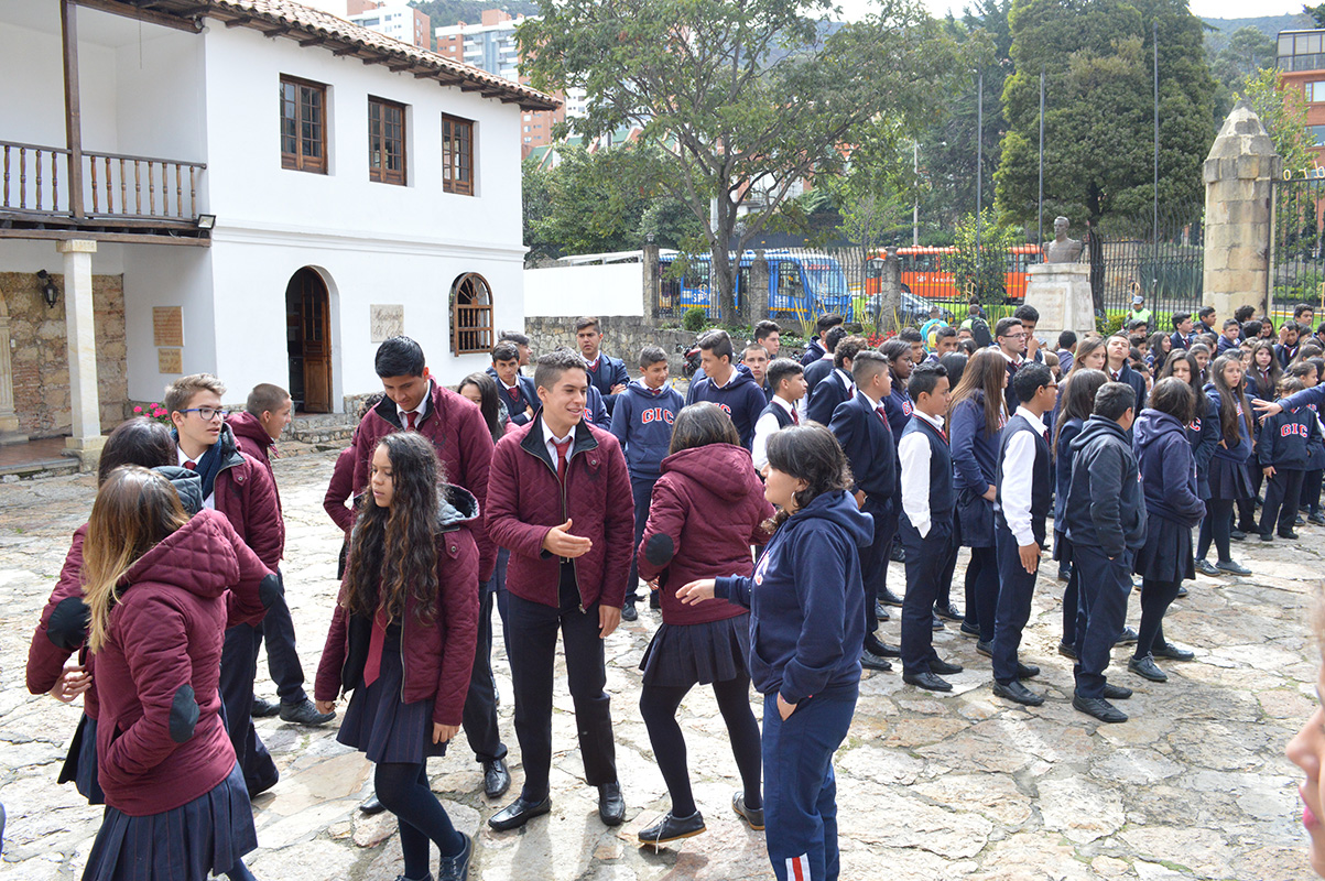 Feriado Ciudad al Colegio