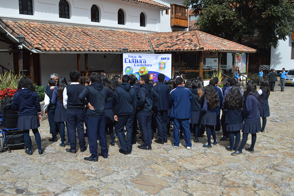 Feriado Ciudad al Colegio