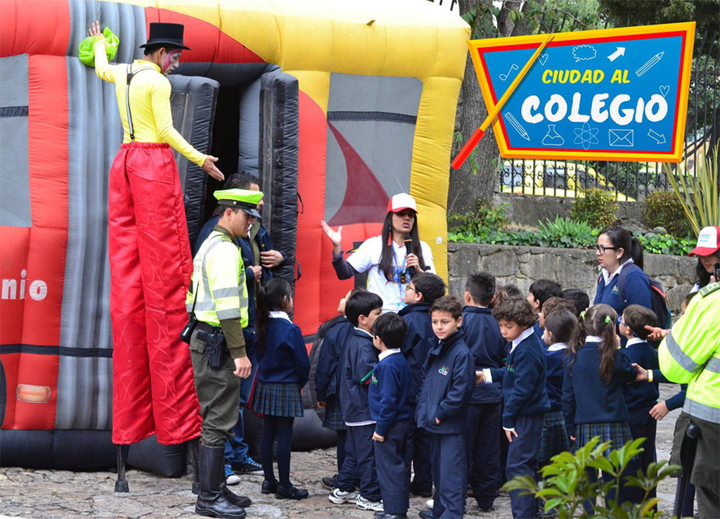 Feriado Ciudad al Colegio